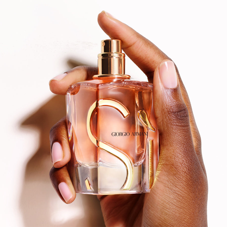 Armani Sì Eau de Parfum Intense (Various Sizes)
