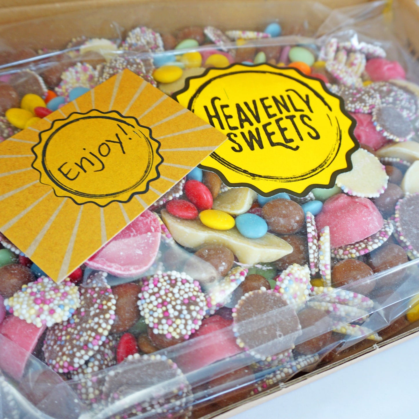 Chocolate Pick and Mix Sweets Gift Box 800g