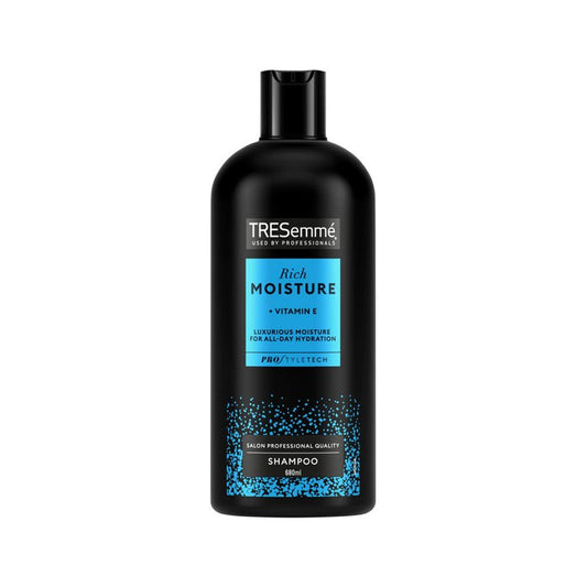 TRESemmé Rich Moisture Shampoo 680ml